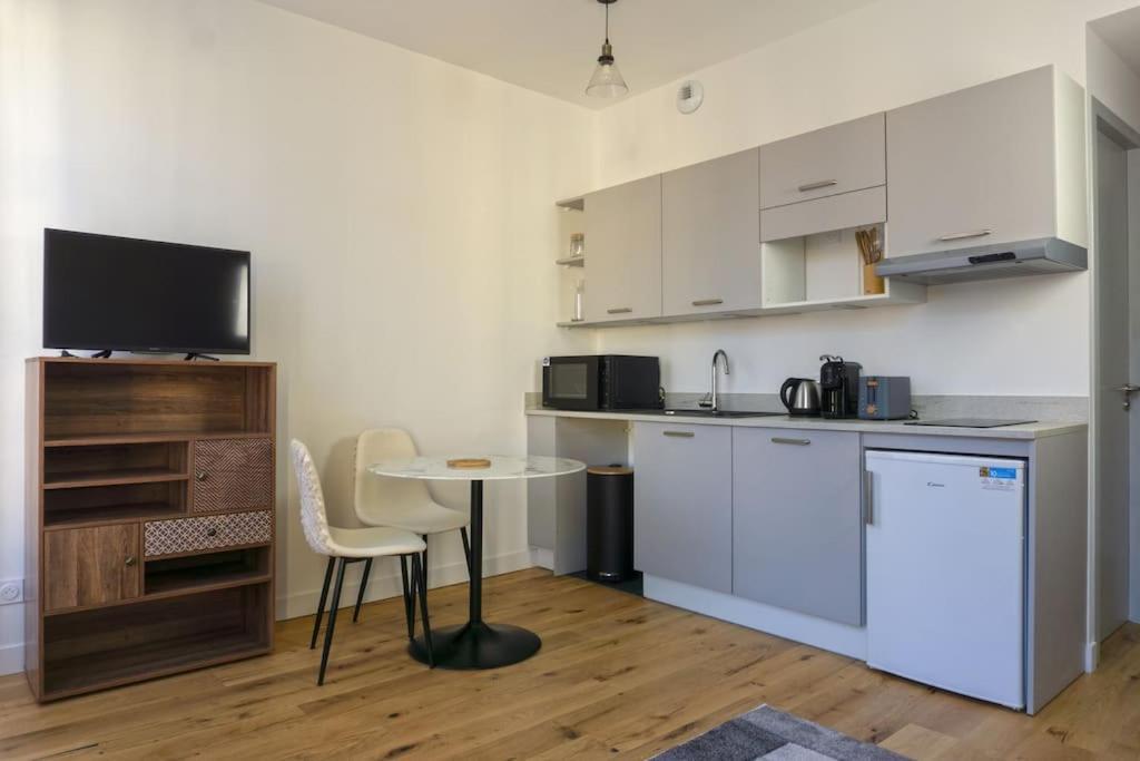 Charmant Palais Riviera Climatise Vieux 니스 외부 사진